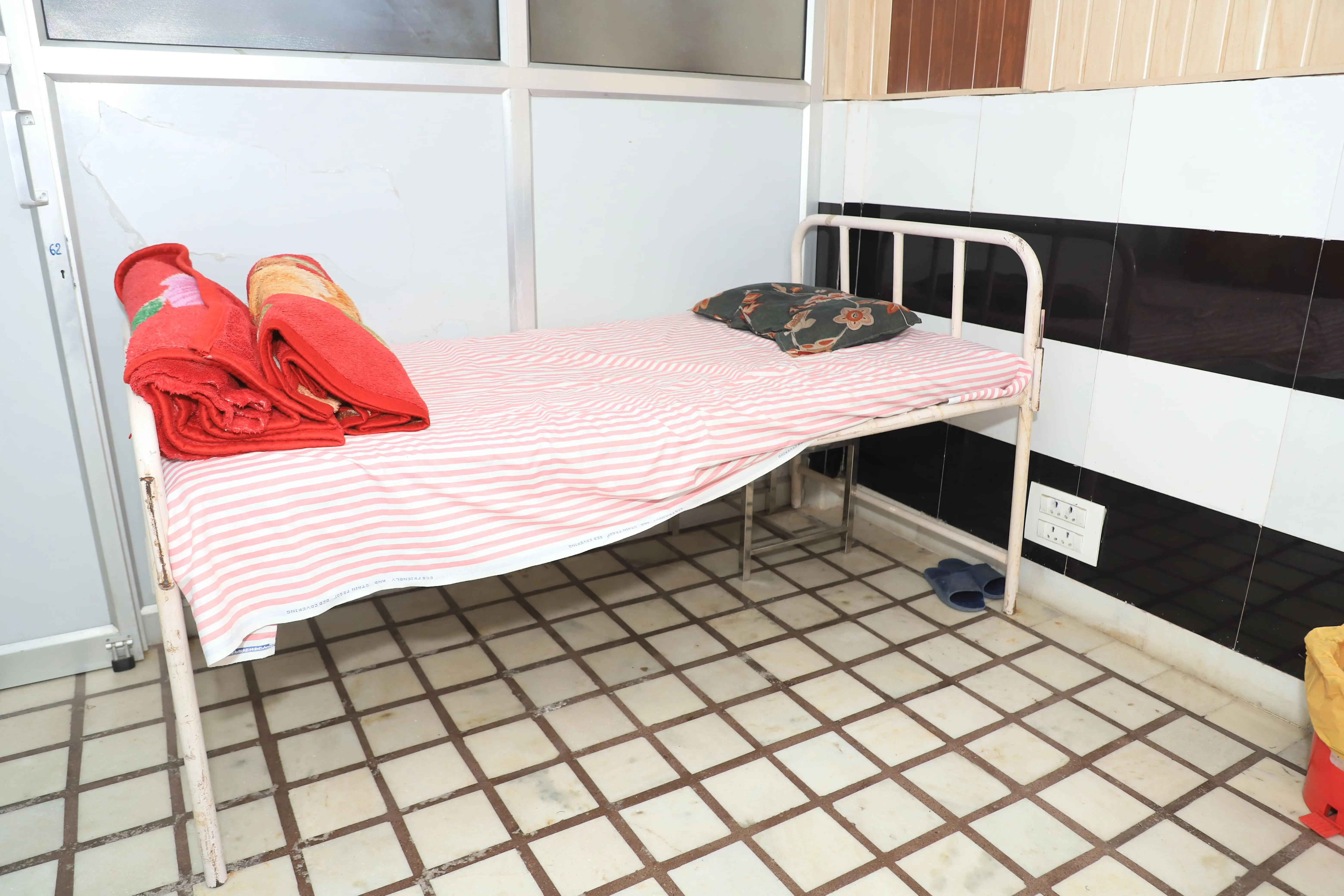 Blood bank equipment at Manav Seva Sangam Hospital